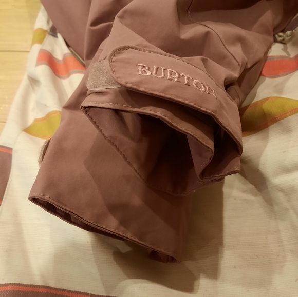 Burton insulated boarding jacket xsm EUC - Picture 7 of 7